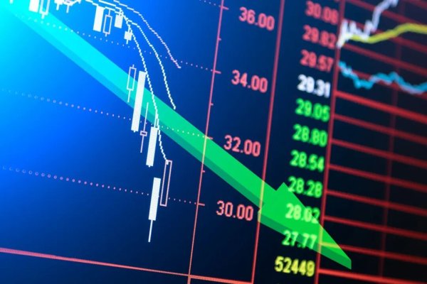 华闻集团8年亏近百亿，海南国资拟入主输血6亿